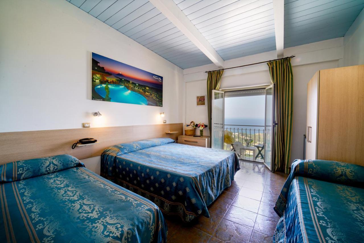 Hotel Orizzonte Blu Tropea Esterno foto