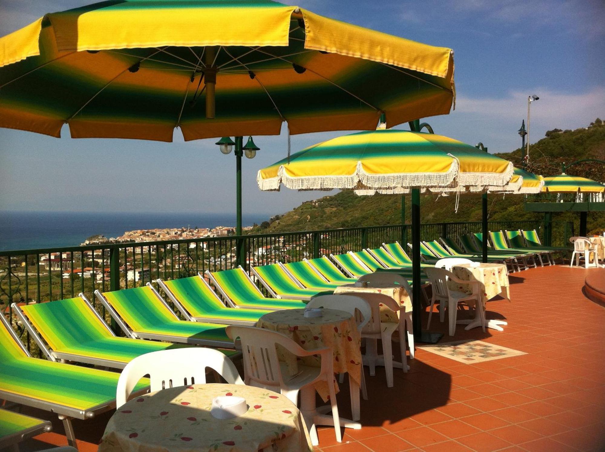 Hotel Orizzonte Blu Tropea Esterno foto