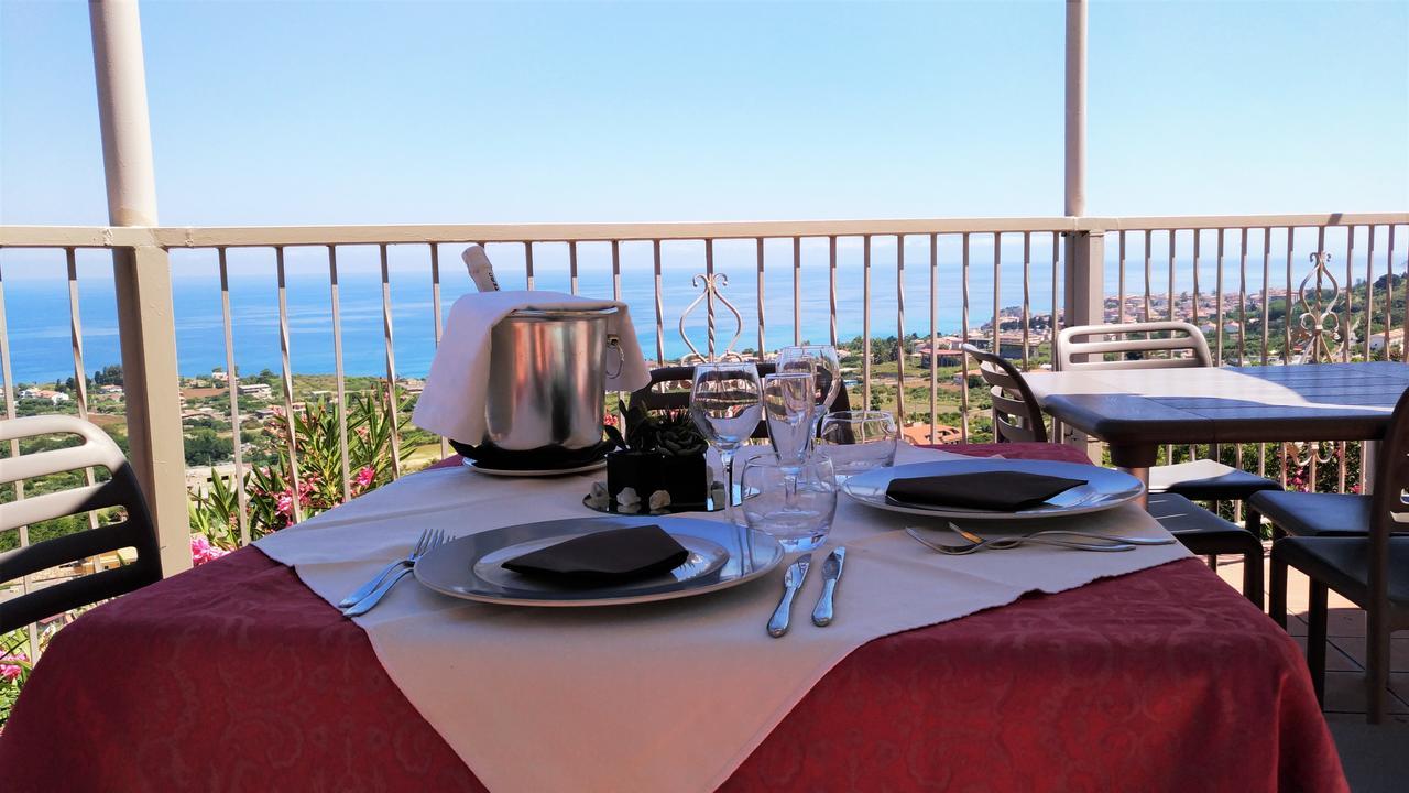 Hotel Orizzonte Blu Tropea Esterno foto